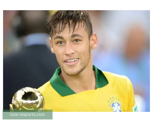 内马尔以2.22亿欧元创纪录转会加盟巴黎圣日耳曼引发全球关注