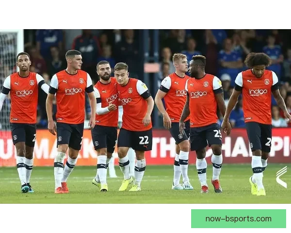 卢顿凭借独特主场氛围征服英超但因实力差距最终遗憾降级